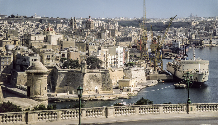 Blick von der Lascaris Battery: Senglea Valletta