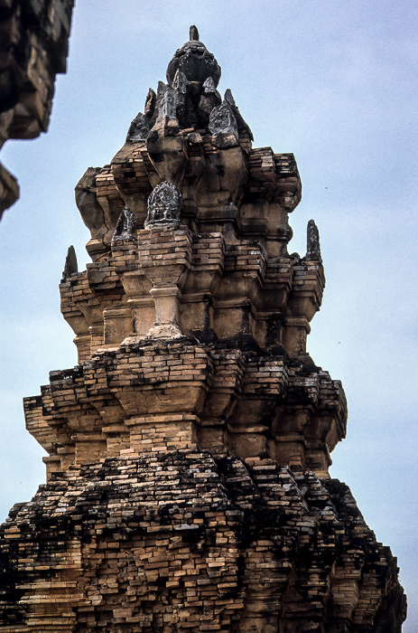 Khmer-Tempel Prasat Sikhoraphum (Prasat Ra Ngaeng) Distrikt Sikhoraphum
