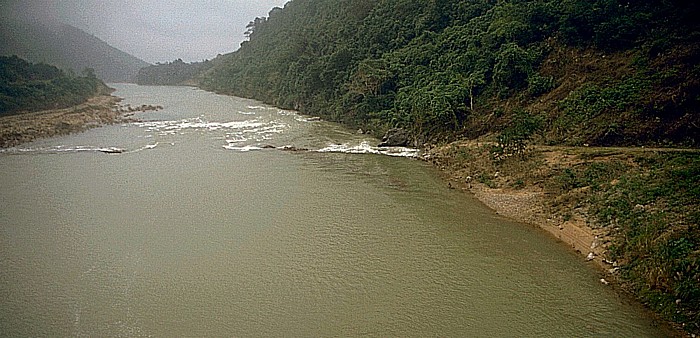 Demilitarisierte Zone Ho Chi Minh-Pfad durch den Dakrong-Fluss