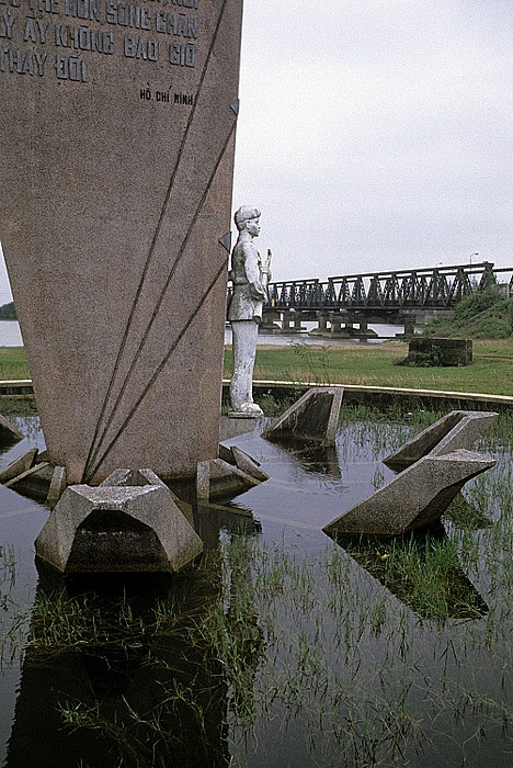 Demilitarisierte Zone Ben Hai-Denkmal Hien Luong-Brücke