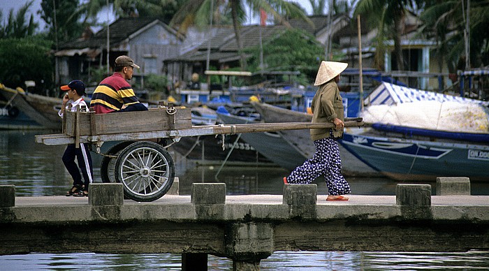 An Hoi-Fußgängerbrücke Hoi An