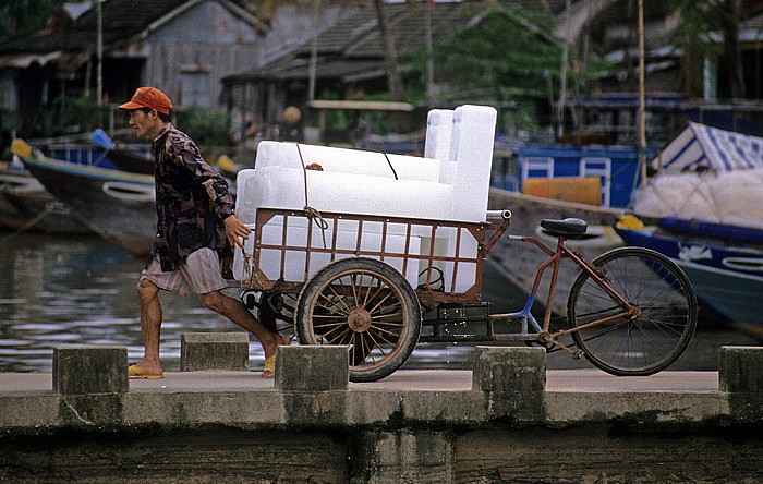 An Hoi-Fußgängerbrücke Hoi An