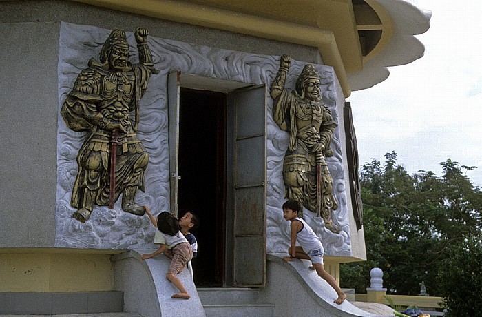 Eingang am Großen Sitzenden Buddha Nha Trang