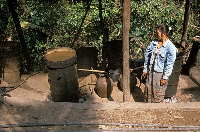 Mekong Schnapsbrennerei Whisky-Dorf