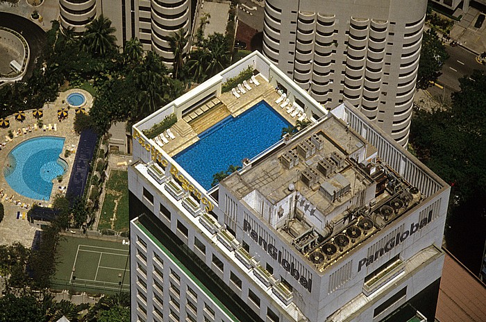 Blick vom Kuala Lumpur Tower: Pacific Regency Hotel Apartments - Menara Pan Global Shangri-la Hotel