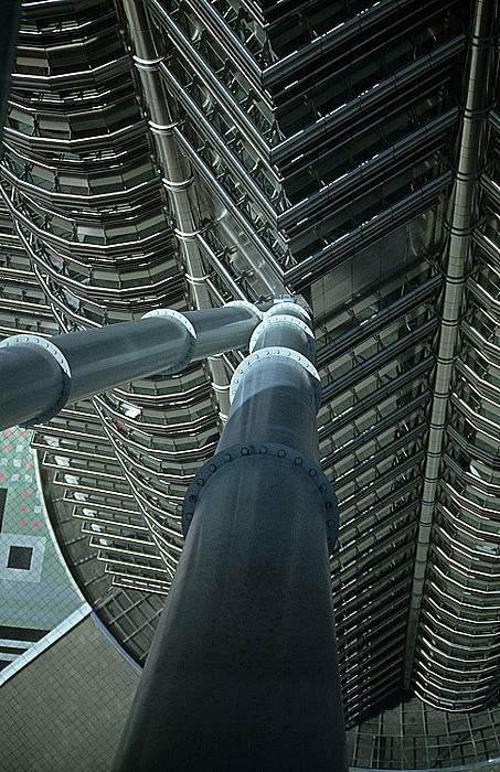 Petronas Towers: Blick von der Sky Bridge Kuala Lumpur