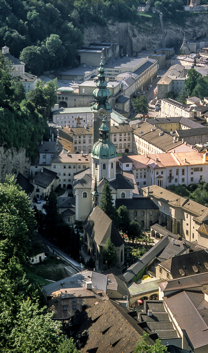 Blick von der Festung Hohensalzburg: Altstadt - Erzabtei Sankt Peter mit der Stiftskirche Sankt Peter Salzburg 2002