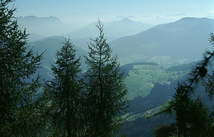 Blick in Richtung Zahmer und Wilder Kaiser Gratlspitz