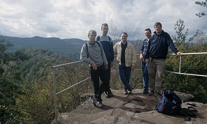 Zigeunerfelsen: V.l. Ralph, Jörg, Uwe, Boris, Jürgen Niedersteinbach