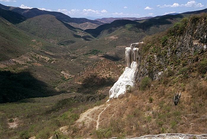 Hierve El Agua San Isidro Roaguía