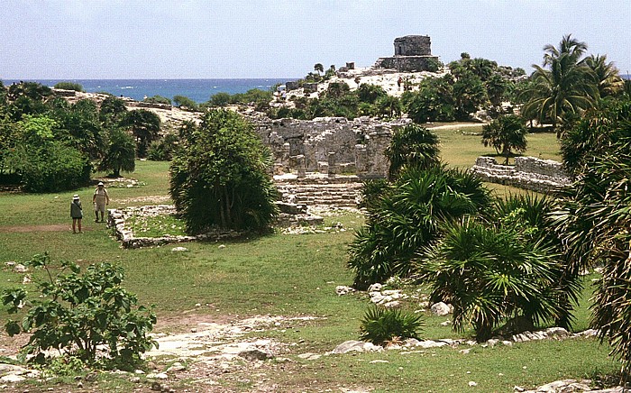 Blick über die Ausgrabungsstätte Tulum