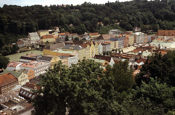 Blick von der Burg: Altstadt, Salzach, Ach (Österreich) Burghausen