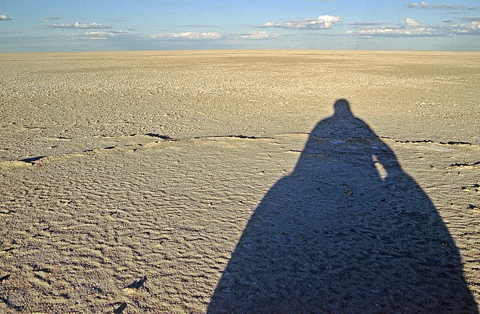 Schatten von Jürgen Makgadikgadi-Pfannen