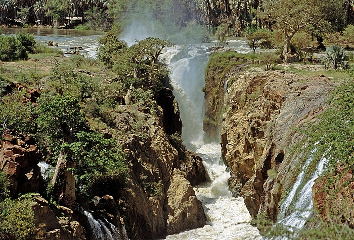 Epupafälle (Monte-Negrofälle) des Kunene Epupa