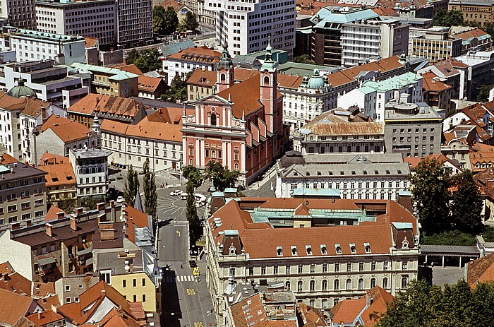 Blick von der Burg: Preseren-Platz und Franziskanerkirche Ljubljana