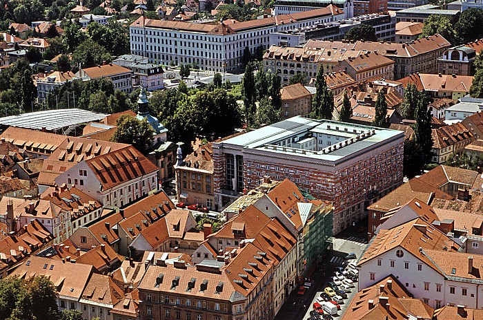 Blick von der Burg: Universitätsbibliothek Ljubljana