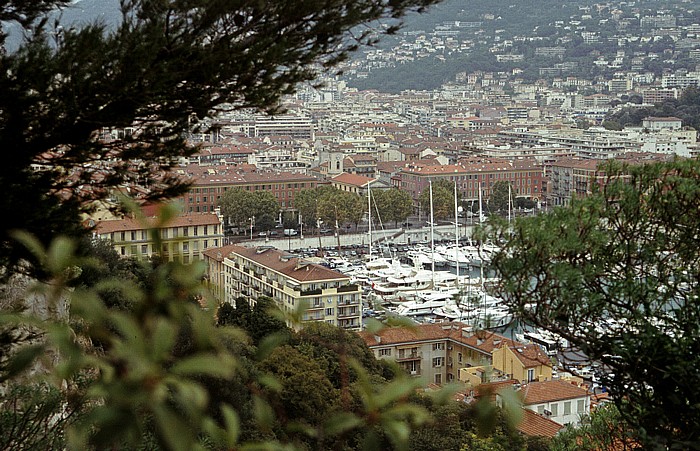 Blick vom Schlosshügel: Hafen Nizza