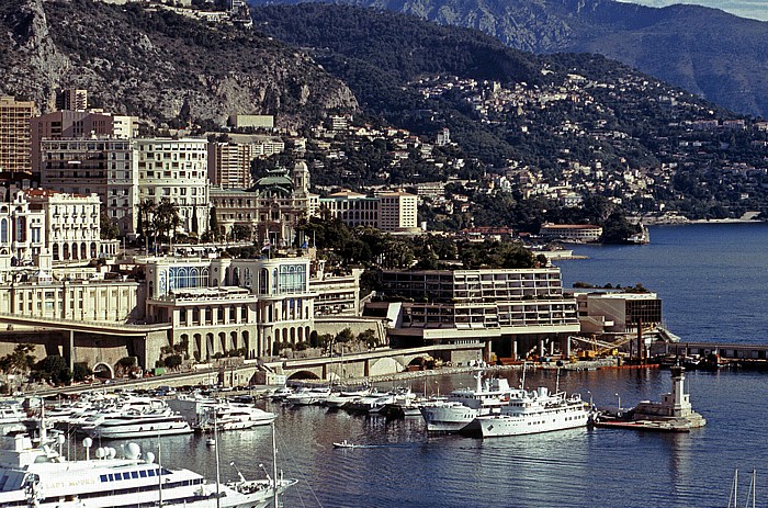 Monaco Blick vom Schlosshügel: Hafen und Monte Carlo Casino Hotel de Paris