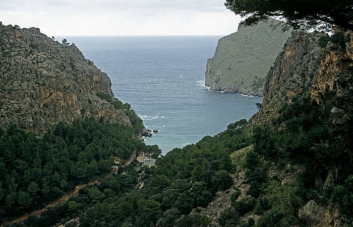 Blick auf die Cala de Sa Calobra Serra de Tramuntana