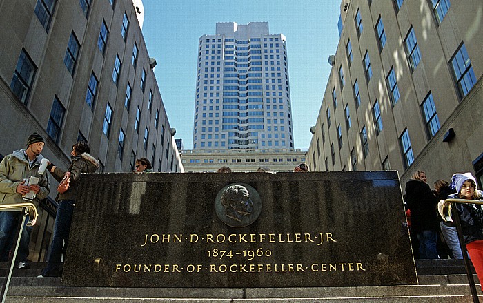 Rockefeller Center: Lower Plaza New York City