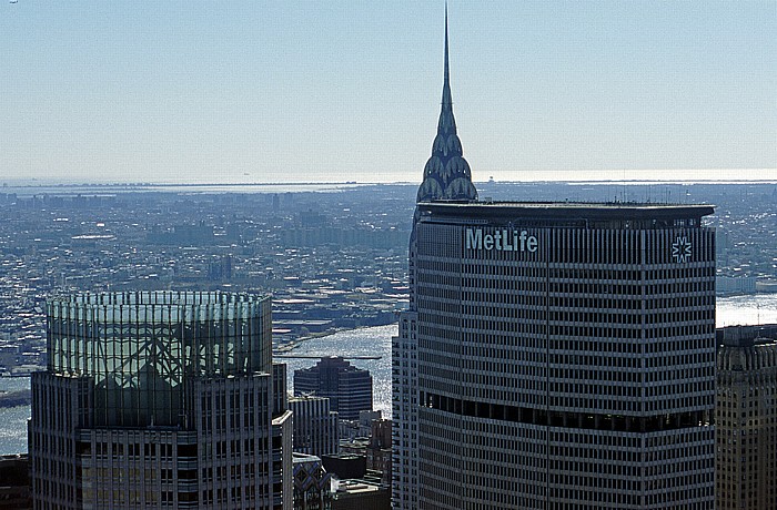 New York City Blick vom Rockefeller Center Top Of The Rock Bear Stearns World Headquarters Brooklyn Chrysler Building East River MetLife Building