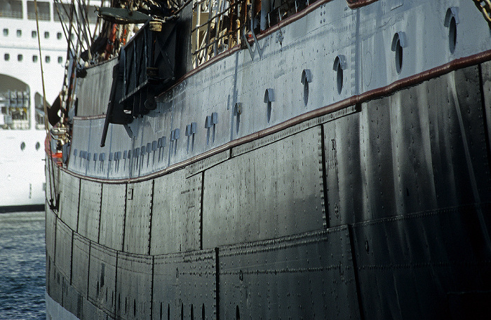 Kiel Hafen: Viermastbark Sedov Viermastbark Sedov