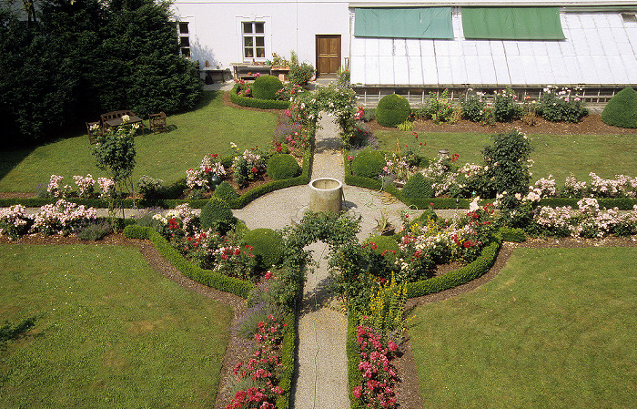 Kloster Frauenwörth: Klostergarten Fraueninsel