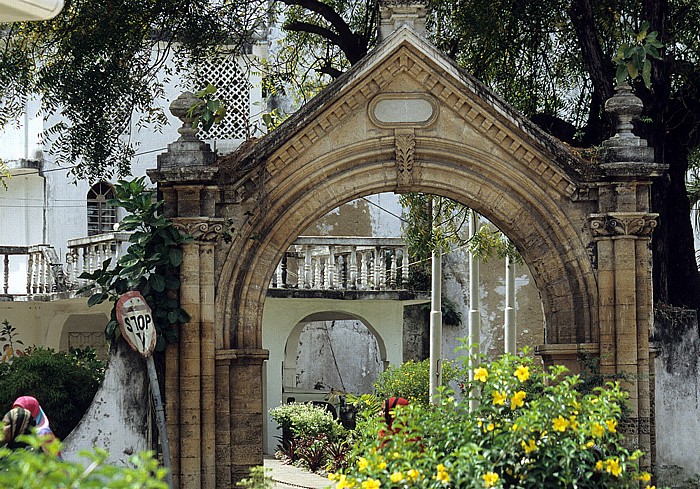 Stone Town: Portugese Arch Zanzibar Town