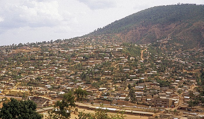 Ehem. Haus von Richard Kandt: Blick in Richtung Südwesten (Nyamirambo) Kigali