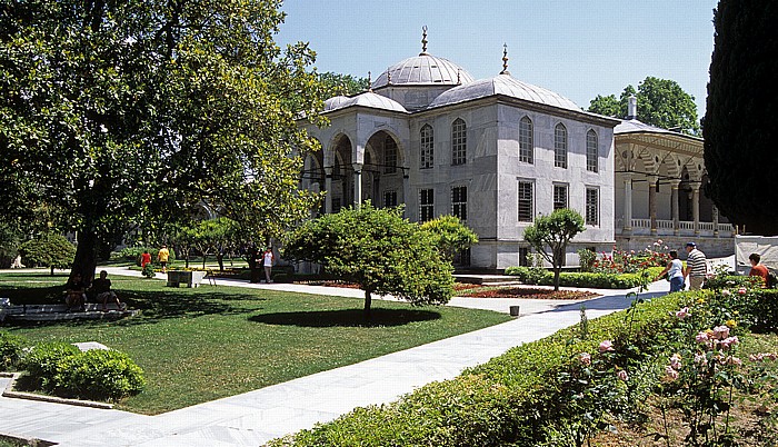 Topkapi-Palast: Dritter Hof, Bibliothek Ahmeds III. (Enderun-Bibliothek) Istanbul