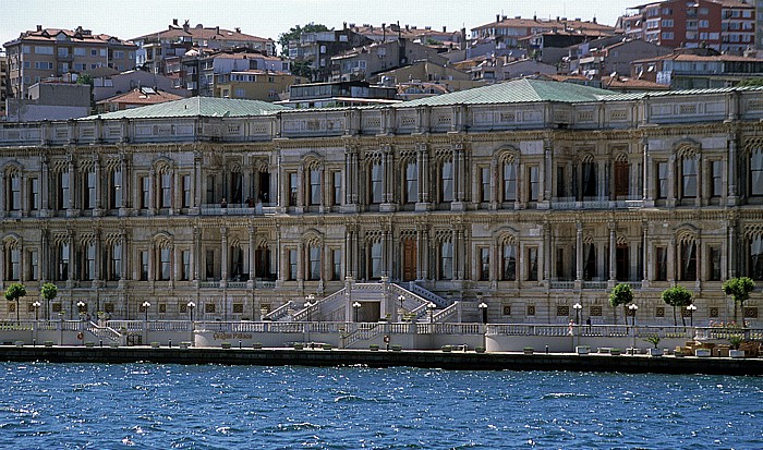 Bosporus: Ciragan-Palast Istanbul