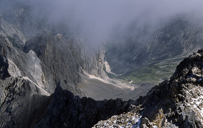 Zugspitze Blick vom Gipfel: Höllental