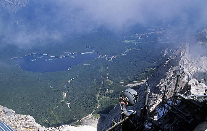 Zugspitze Blick vom Gipfel: Eibsee