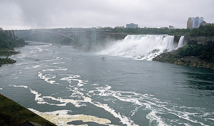 Niagara Falls Niagarafälle: American Falls, Luna Island, Bridal Veil Falls, Goat Island Maid Of The Mist Observation Deck Niagara River Rainbow Bridge