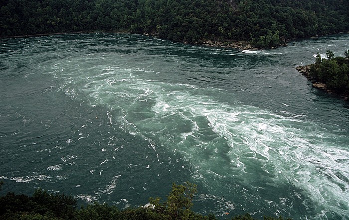 Niagara Falls Blick aus dem Whirlpool Aero Car: Whirlpool (Niagara River)