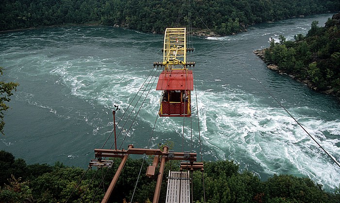 Whirlpool Aero Car über dem Whirlpool (Niagara River) Niagara Falls