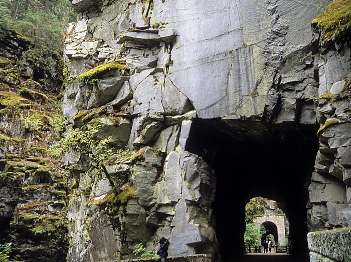Coquihalla Canyon Provincial Park Othello Tunnels