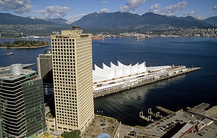 Vancouver Blick vom Lookout: Granville Square und Canada Place Brockton Point Burrard Inlet Electronic Arts 