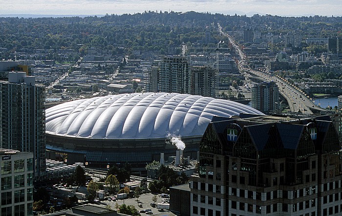 Vancouver Blick vom Lookout: BC Place Stadium Cambie Street Bridge False Creek