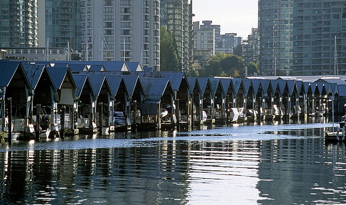 Coal Harbour, Royal Vancouver Yacht Club, Downtown
