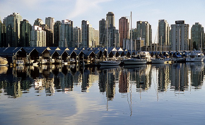Coal Harbour, Royal Vancouver Yacht Club, Downtown