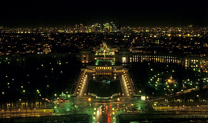 Paris Blick vom Tour Eiffel (Eiffelturm) nach Nordwesten La Défense Palais de Chaillot