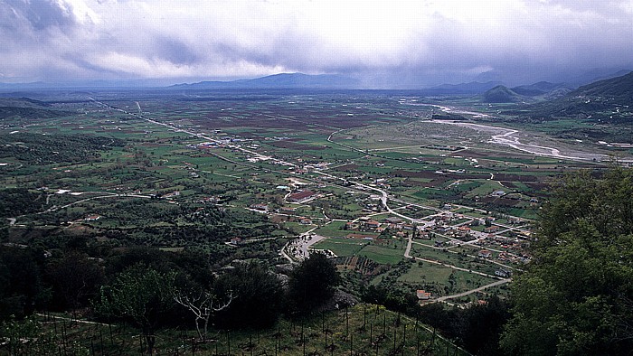 Metéora Thessalische Tiefebene, rechts der Pinios