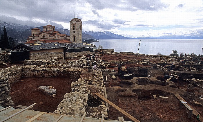 Kirche des Hl. Klement (Hl. Pantelejmon), Ausgrabungsstätte, Ohridsee Ohrid