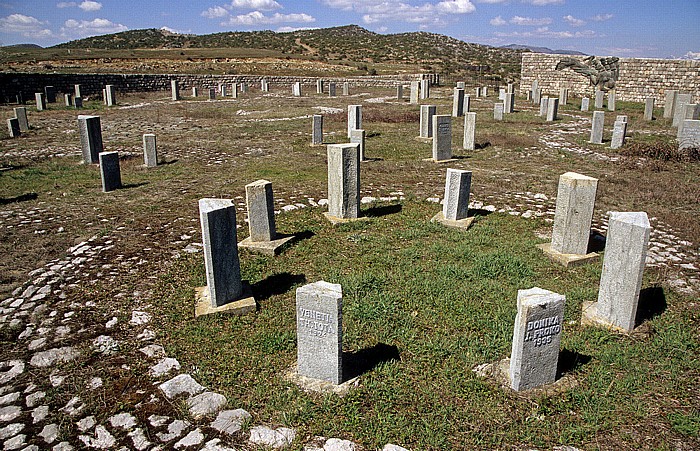 Borova Mahnmal zum Gedenken an das Wehrmachtsmassaker von 1943