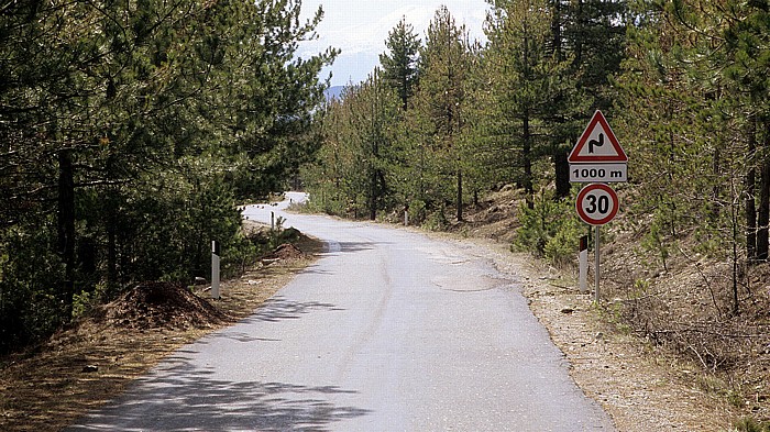 Albanien Straße Erseka - Përmet