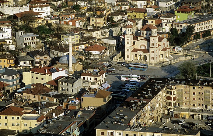 Berat Blick von der Burg (Kalaja): Orthodoxe Kathedrale