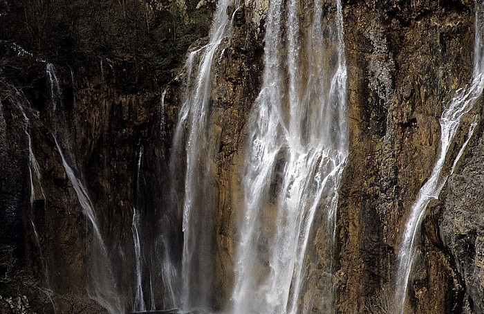 Sastavci (Zusammenfluss): Veliki slap (großer Wasserfall, Fluss Plitvica) Nationalpark Plitvicer Seen
