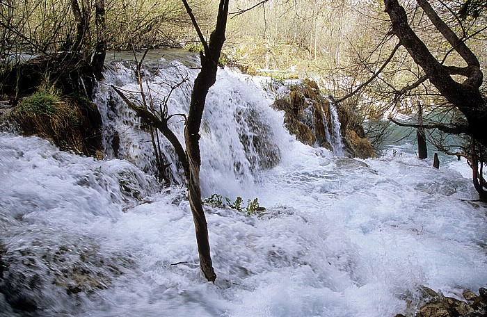 Wasserfall zwischen Gavanovac und Milanovac Nationalpark Plitvicer Seen