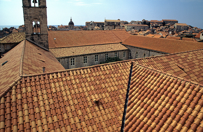 Dubrovnik Altstadt: Blick von der Stadtmauer: Dominikanerkloster Kathedrale Mariä Himmelfahrt